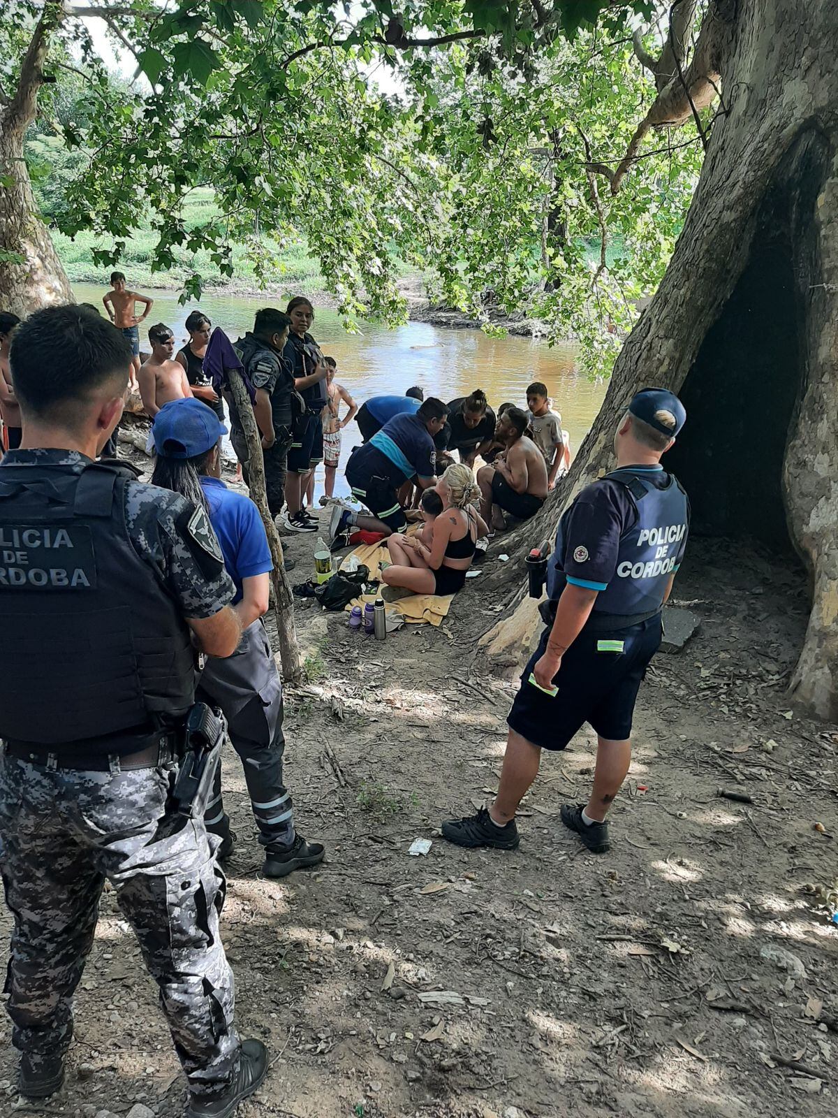 Un niño se arrojó al agua y se golpeó con otro. Está en observación en el hospital Eva Perón de la ciudad de Córdoba.