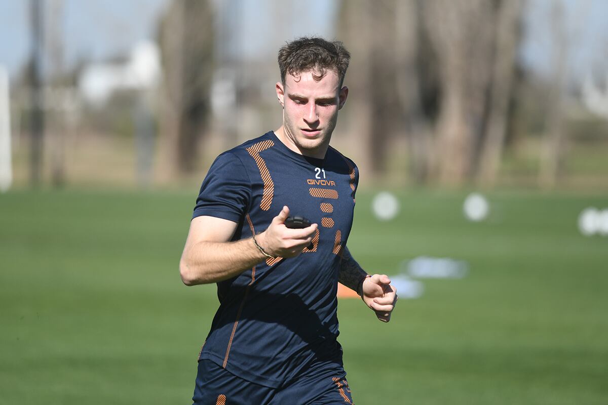 Bruno Barticciotto y “priorizar a Talleres”, con el “no” a la Sub-23 de Chile
