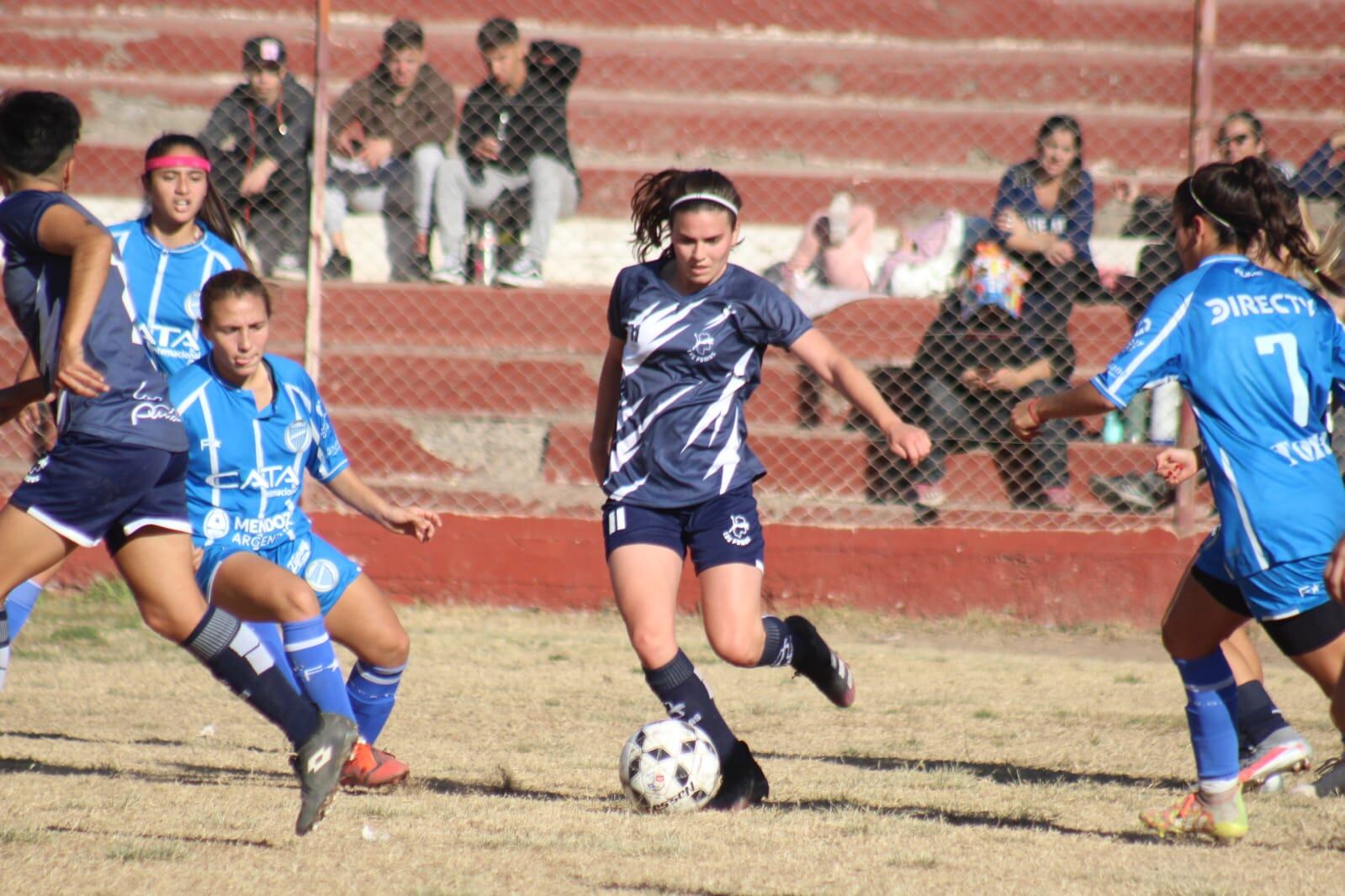 Las Pumas van a la Copa Federal tras consagrarse como campeonas anuales en la final contra Godoy Cruz, en cancha de Luján de Cuyo./Gentileza Prensa Las Pumas