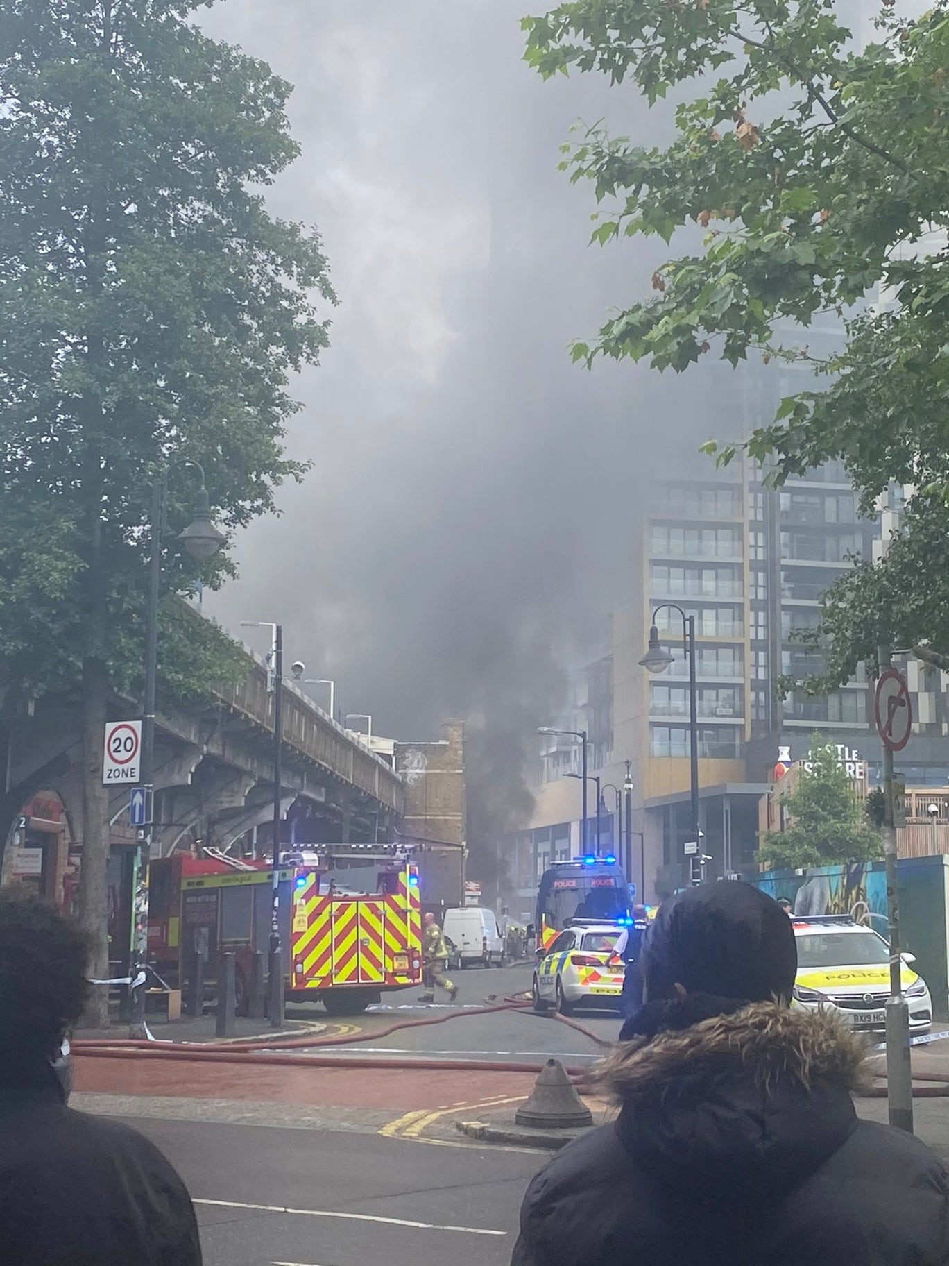 Impactante explosión en la estación de metro Elephant & Castle en Londres