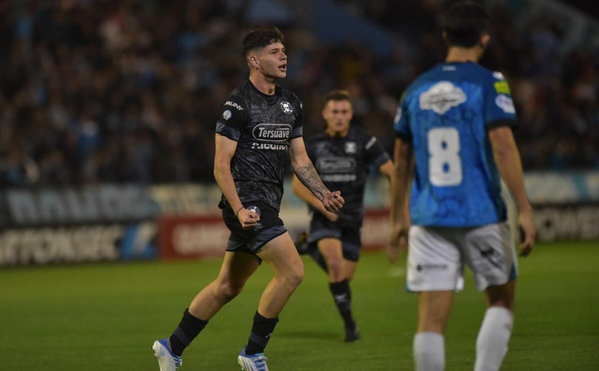 Enfocado sólo en la Primera Nacional, los cambios de Belgrano para este domingo