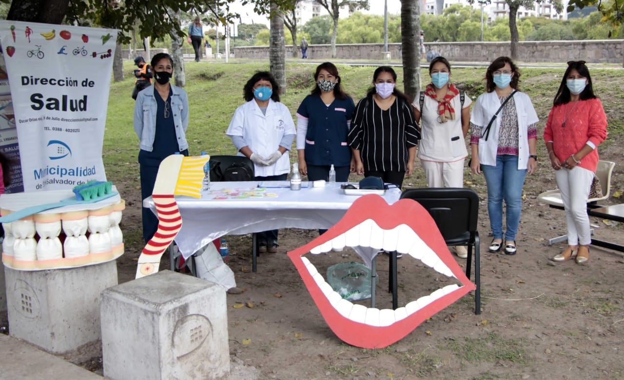 Uno de los stands presentado en el "Encuentro Saludable", para recordar el Día Mundial de la Salud y la Actividad Física en el Parque Lineal Xibi Xibi.