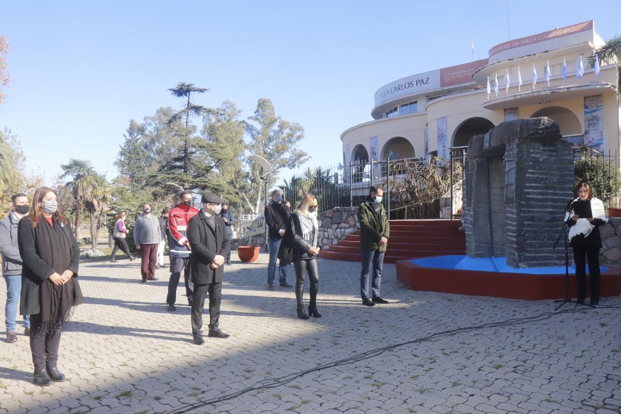 Acto Día de la Bandera en Villa Carlos Paz, este domingo 20 de junio de 2021.