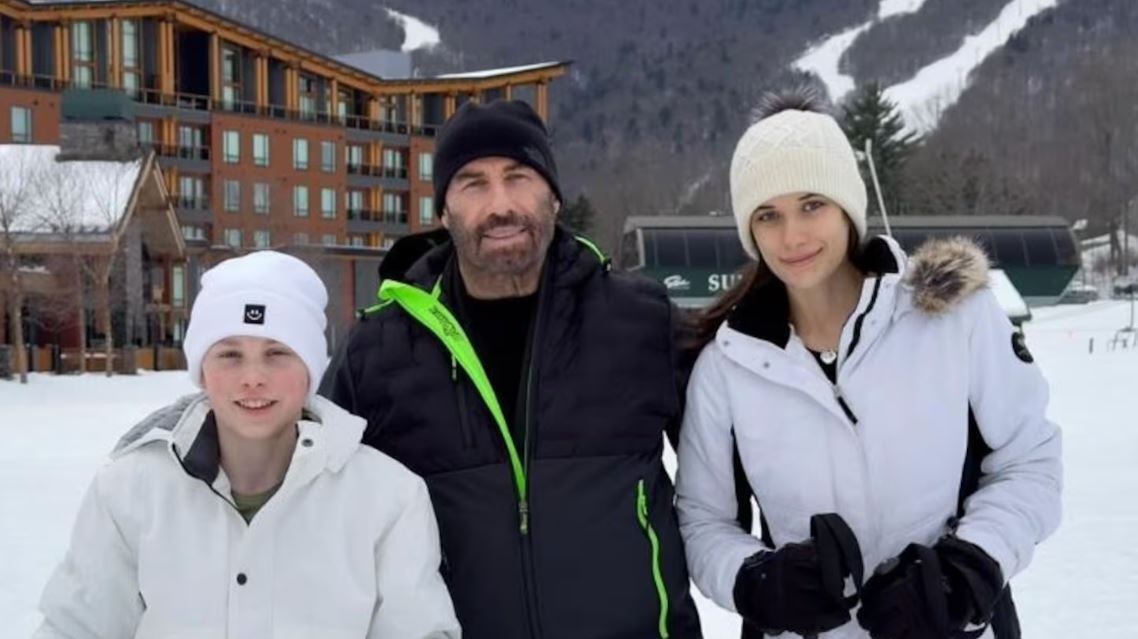 Las vacaciones de John Travolta en Bariloche: sonrisas, amabilidad y bajo perfil