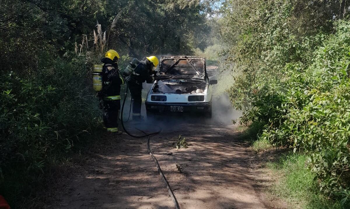 Incendio de Automovil en Transito