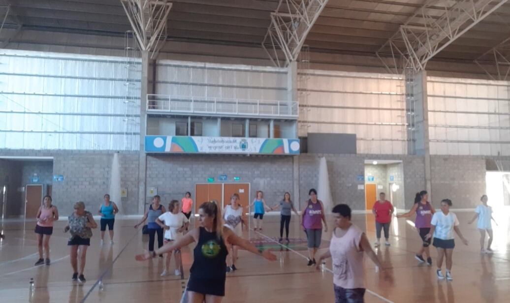 Comenzaron los talleres de verano en el Polideportivo Municipal de Tres Arroyos