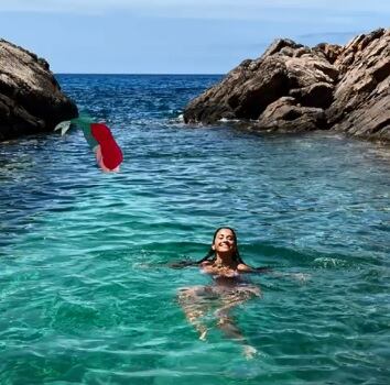 Antonela Roccuzzo disfrutando de Ibiza