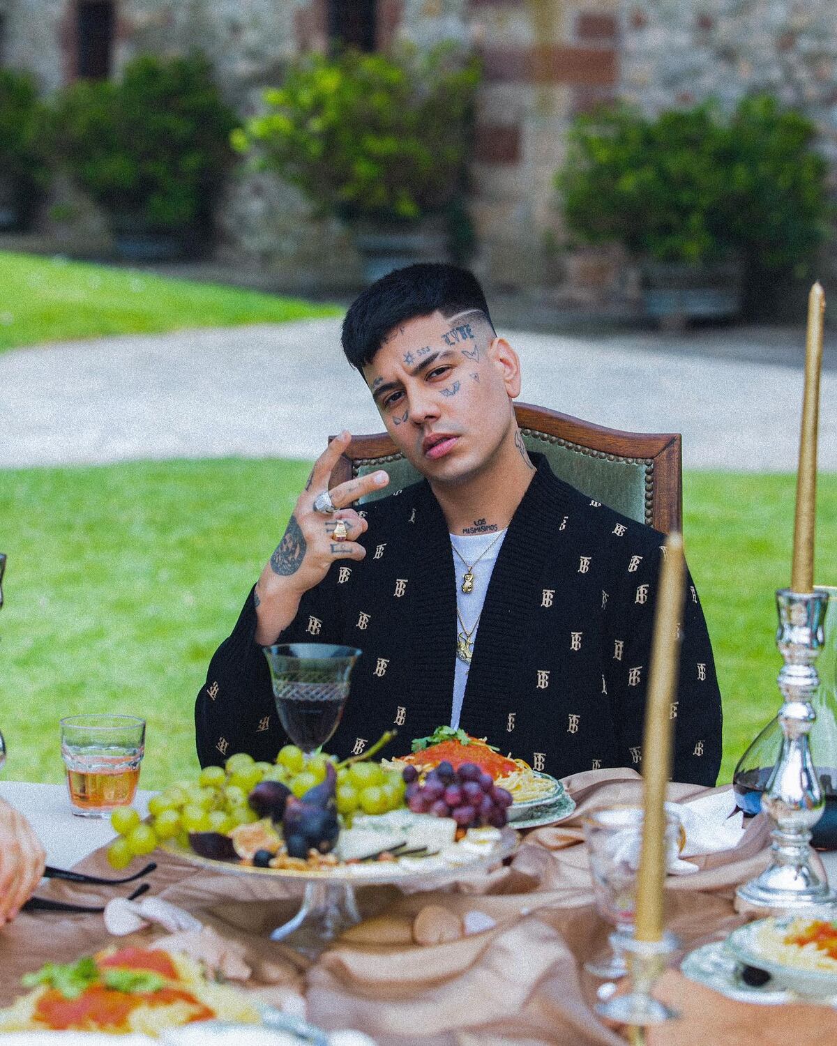 Duki estrenó “Givenchy” y anunció “Temporada de Diablos”