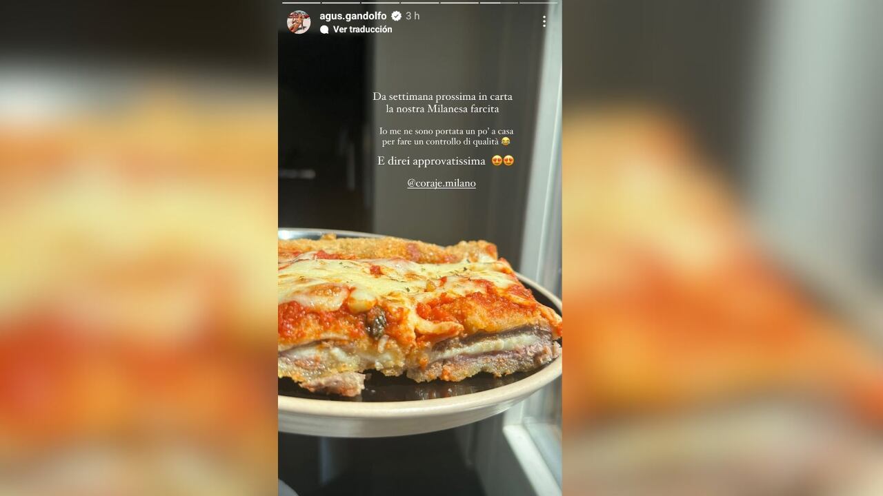 Agustina Gandolfo mostró en las redes que sumará una milanesa rellena al menú de Coraje.