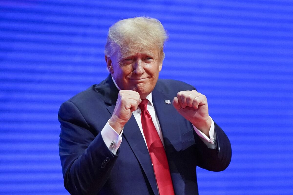 El FBI encontró documentos sobre armas nucleares y operaciones secretas en la casa de Donald Trump