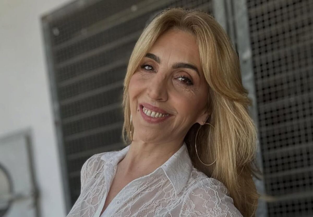 El destape de Karina Iavicoli: la periodista marcó tendencia con un top animal print y dejó a todos boquiabiertos