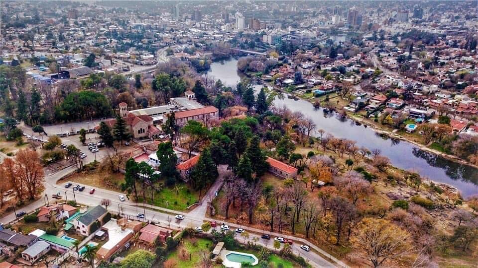 Parque Estancia La Quinta, a diez cuadras del centro de la ciudad de Villa Carlos Paz.