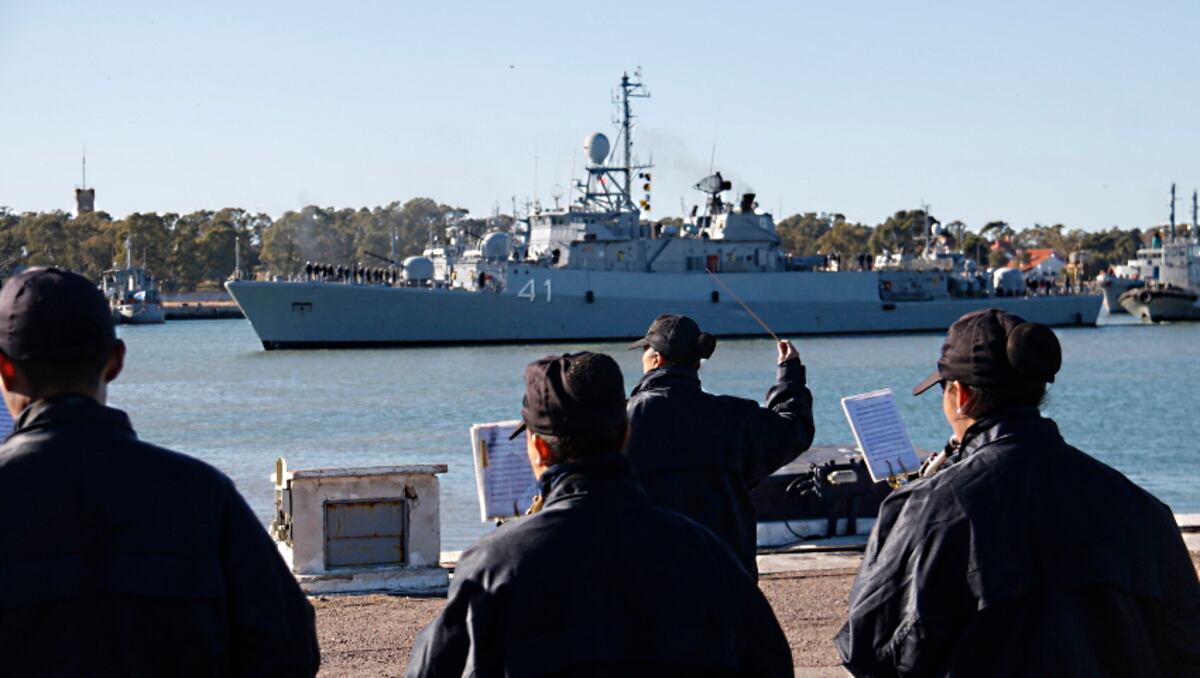La Flota de Mar regresó a Puerto Belgrano