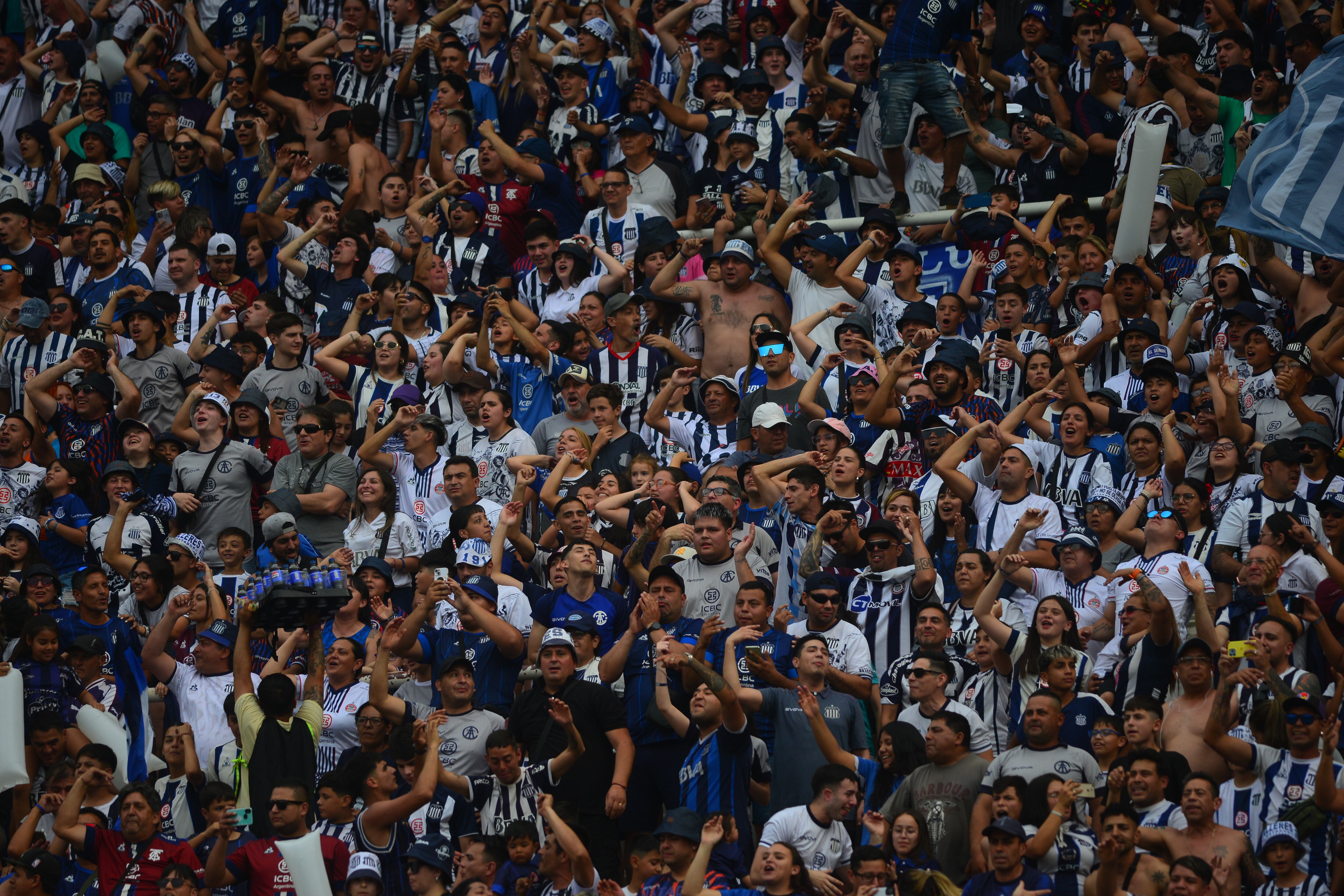 Super Clásico de Córdoba Talleres vs Belgrano en el Kempes