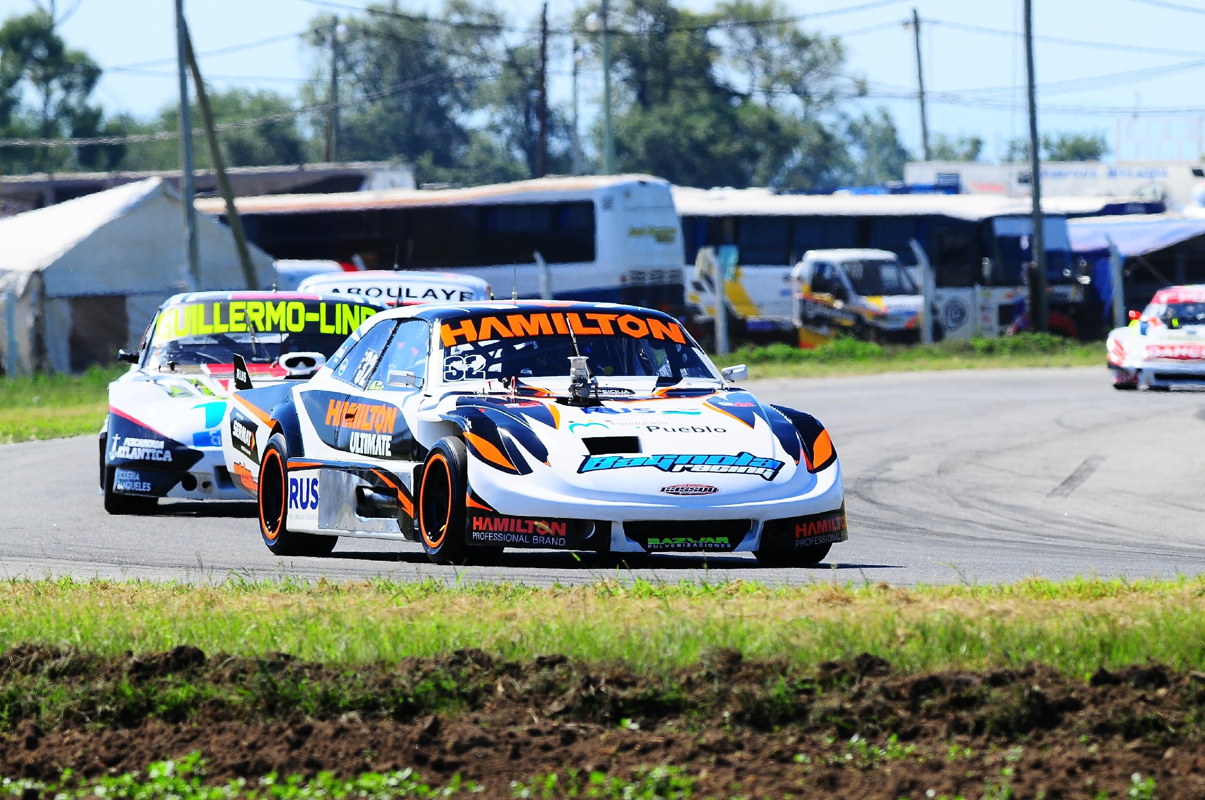 Nuevo triunfo para Alejandro Arzú en el TC Pista 4000.