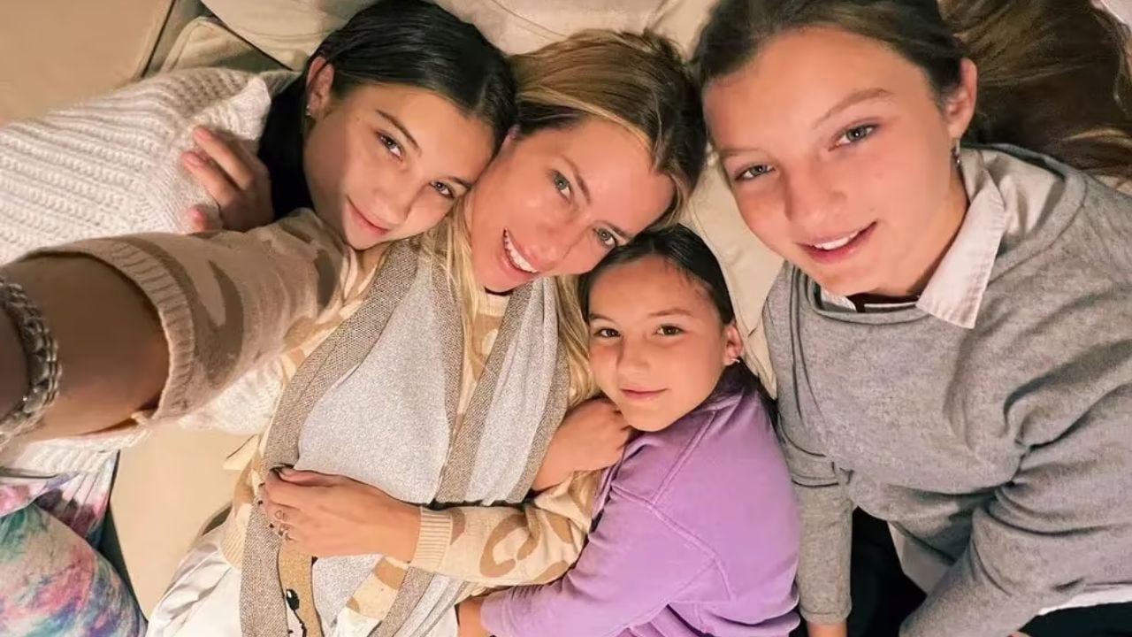 Nicole Neumann con las tres hijas que tuvo con Fabián Cubero.