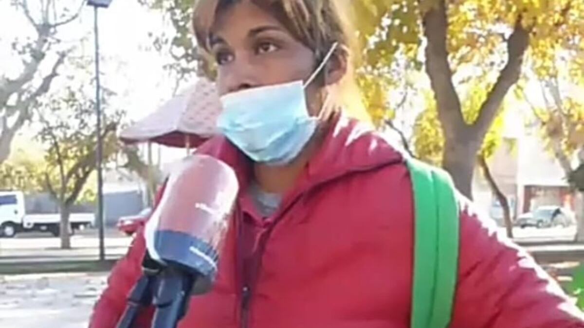Ató a su hijo de 3 años a un poste de luz, fue detenida y ahora quiere recuperarlo
