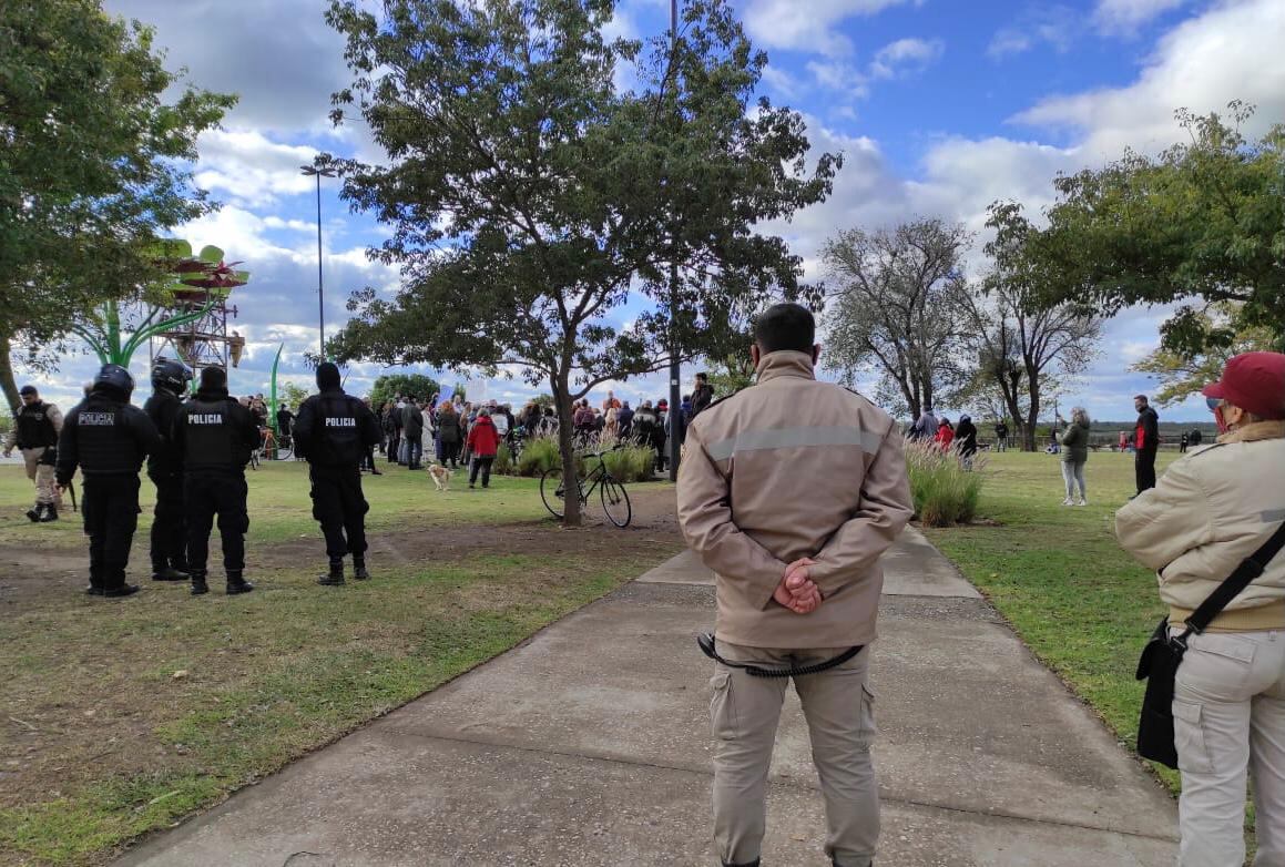 Integrantes de las fuerzas federales y provinciales fueron al lugar junto a la GUM.