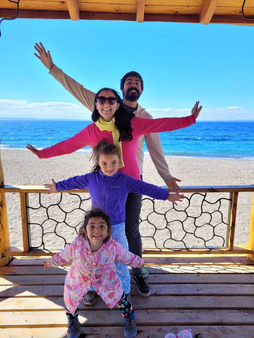 "Los Días de Viaje", familia de Tandil que recorre Argentina a bordo de un camión de bomberos