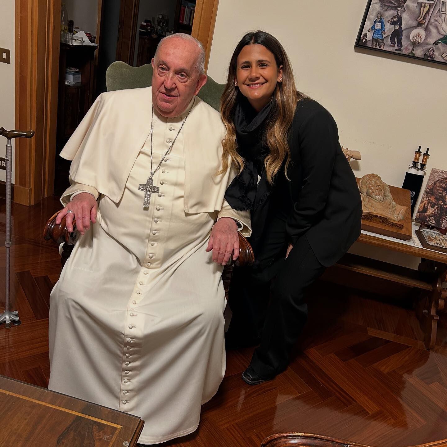 Uma Fabbiani se sacó una foto con la máxima figura de la Iglesia católica.