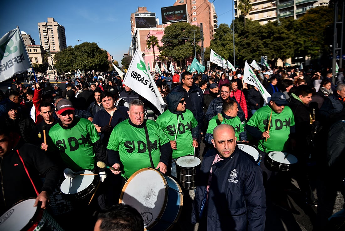 Protesta de municipales de Córdoba. (Pedro Castillo / La Voz)