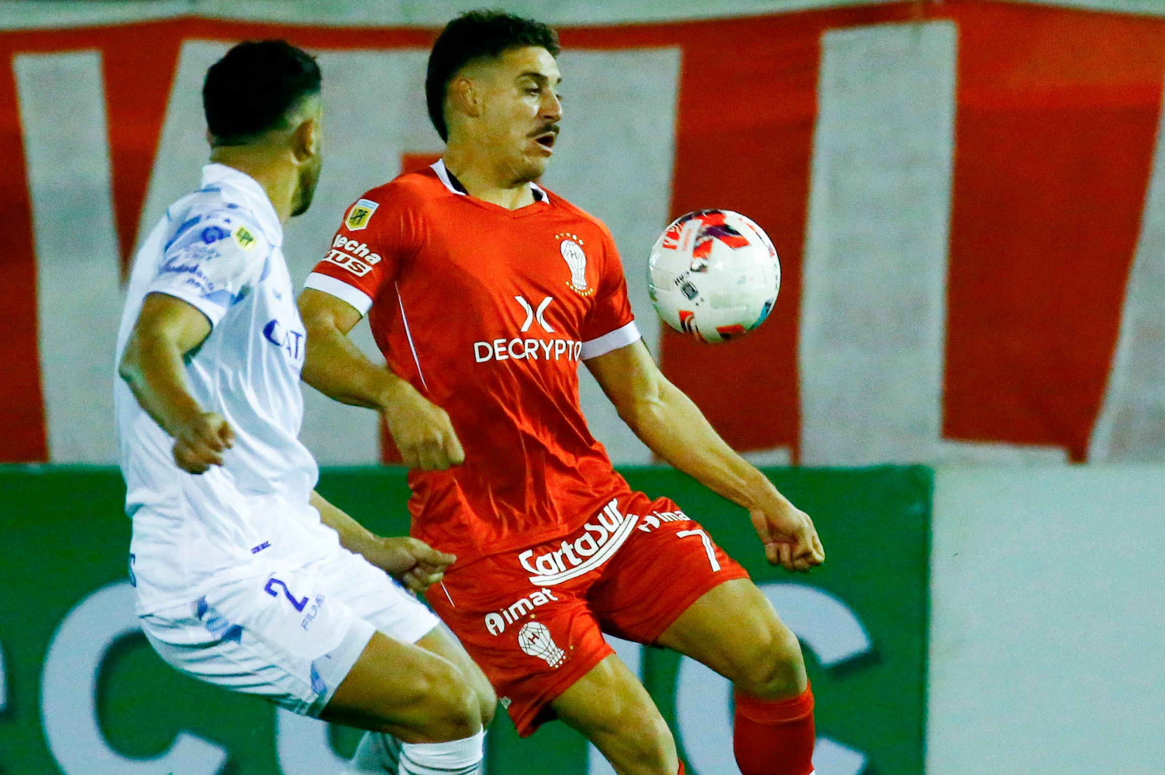 En Parque Patricios, Godoy Cruz quiere llegar a la punta de la Liga Profesional frente a Huracán. (Fotobaires)