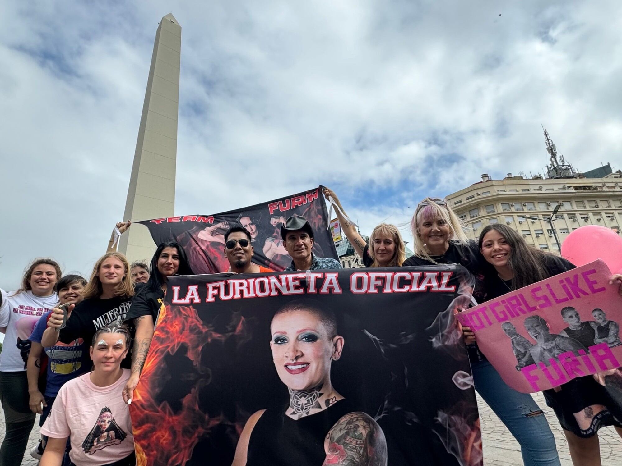 Los fans de Furia de Gran Hermano 2024 en el obelisco