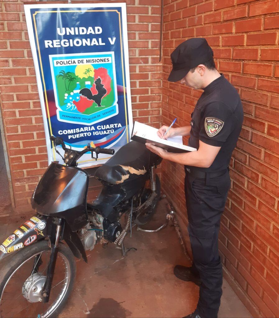 Puerto Iguazú: dos motocicletas fueron recuperadas gracias al rápido accionar de las fuerzas policiales.