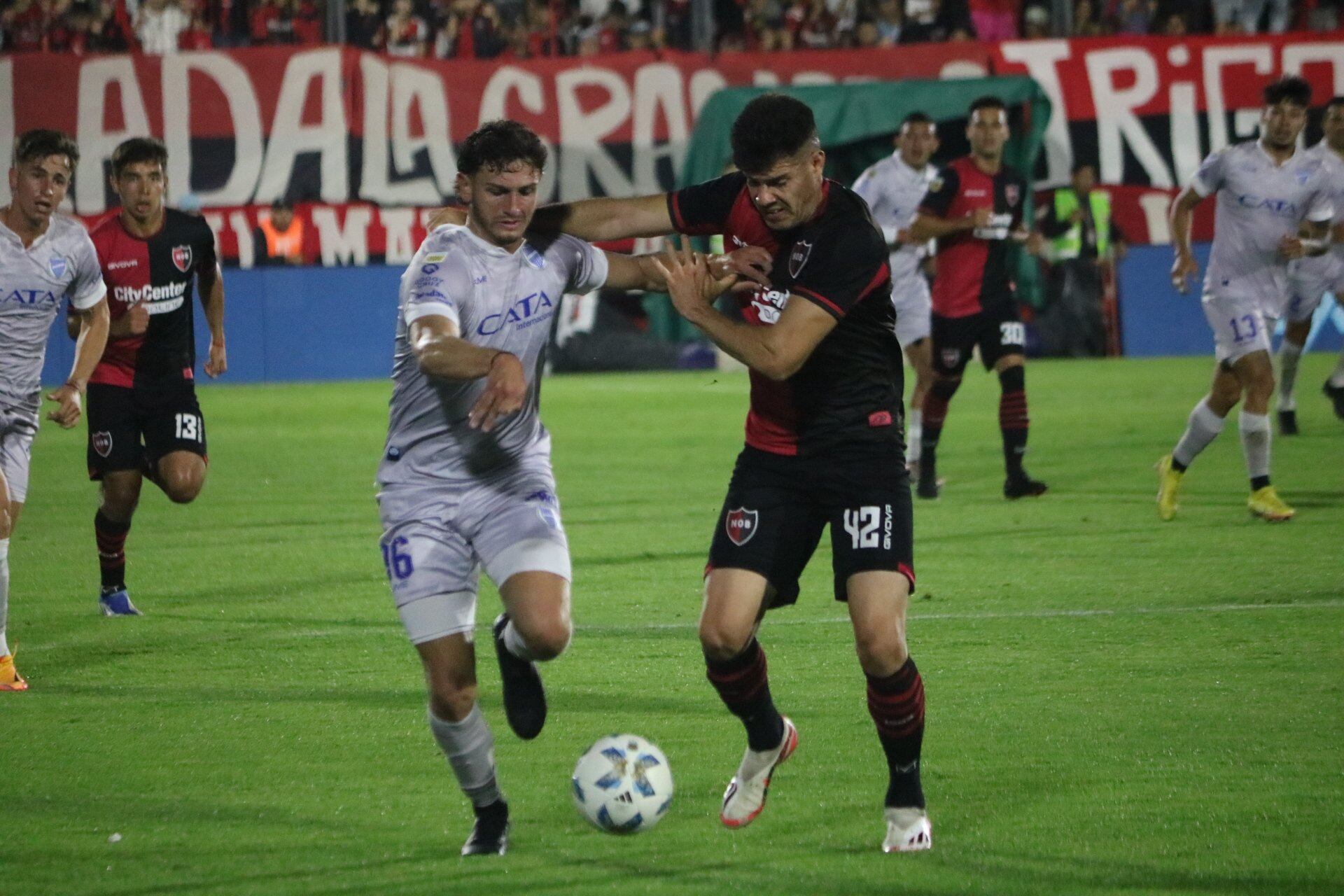 Godoy Cruz pisó fuerte en Rosario y llegó a la punta (Foto: Prensa Godoy Cruz).