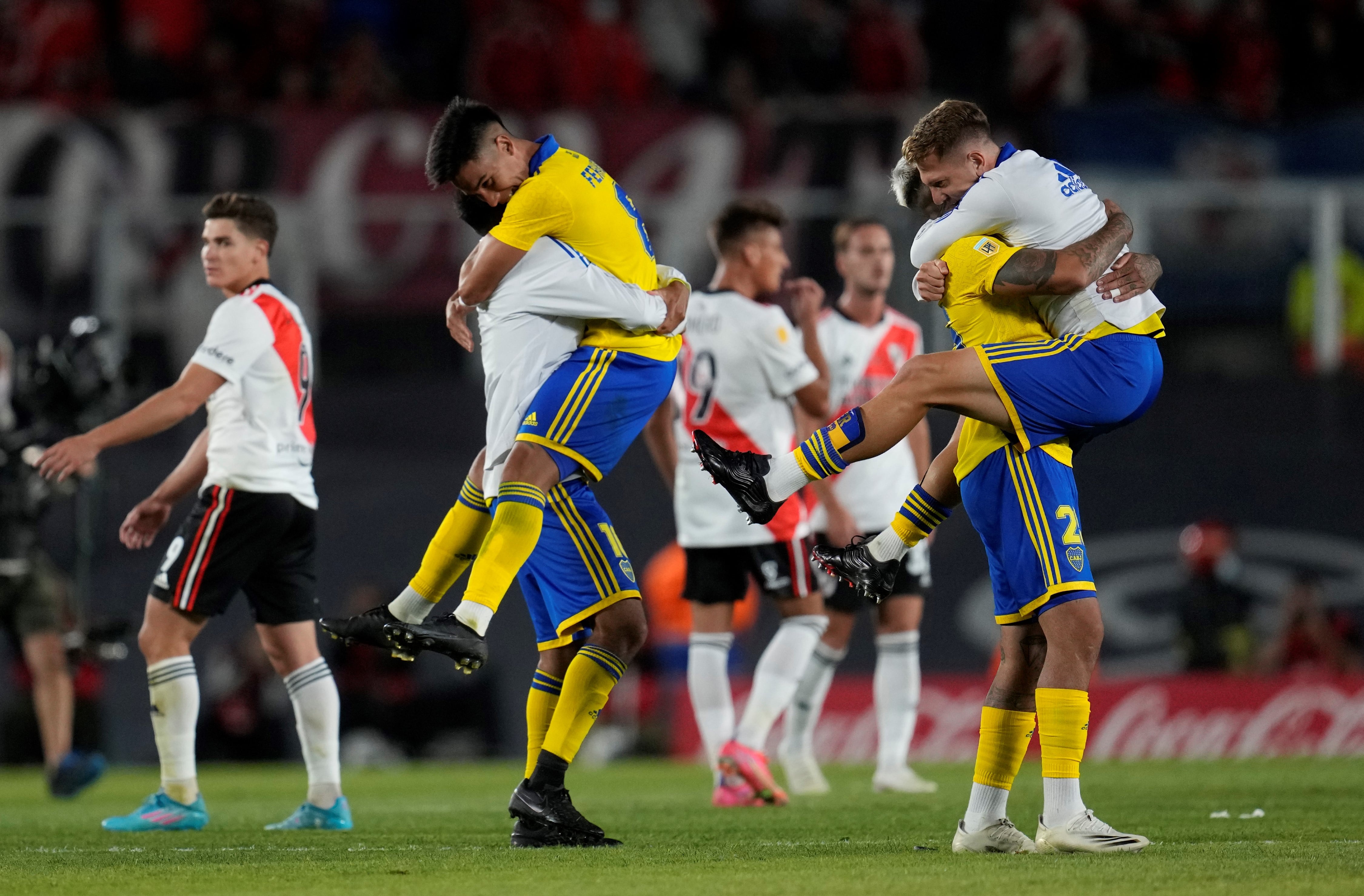 Boca le ganó 1-0 a River y se llevó el último Superclásico. (AP)