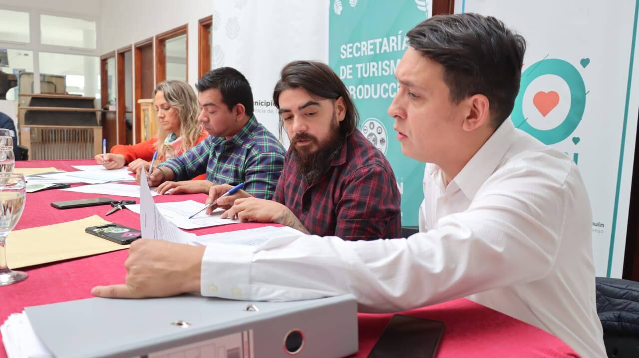 Tolhuin: apertura de sobres del programa “Promover Turismo Federal y Sostenible”