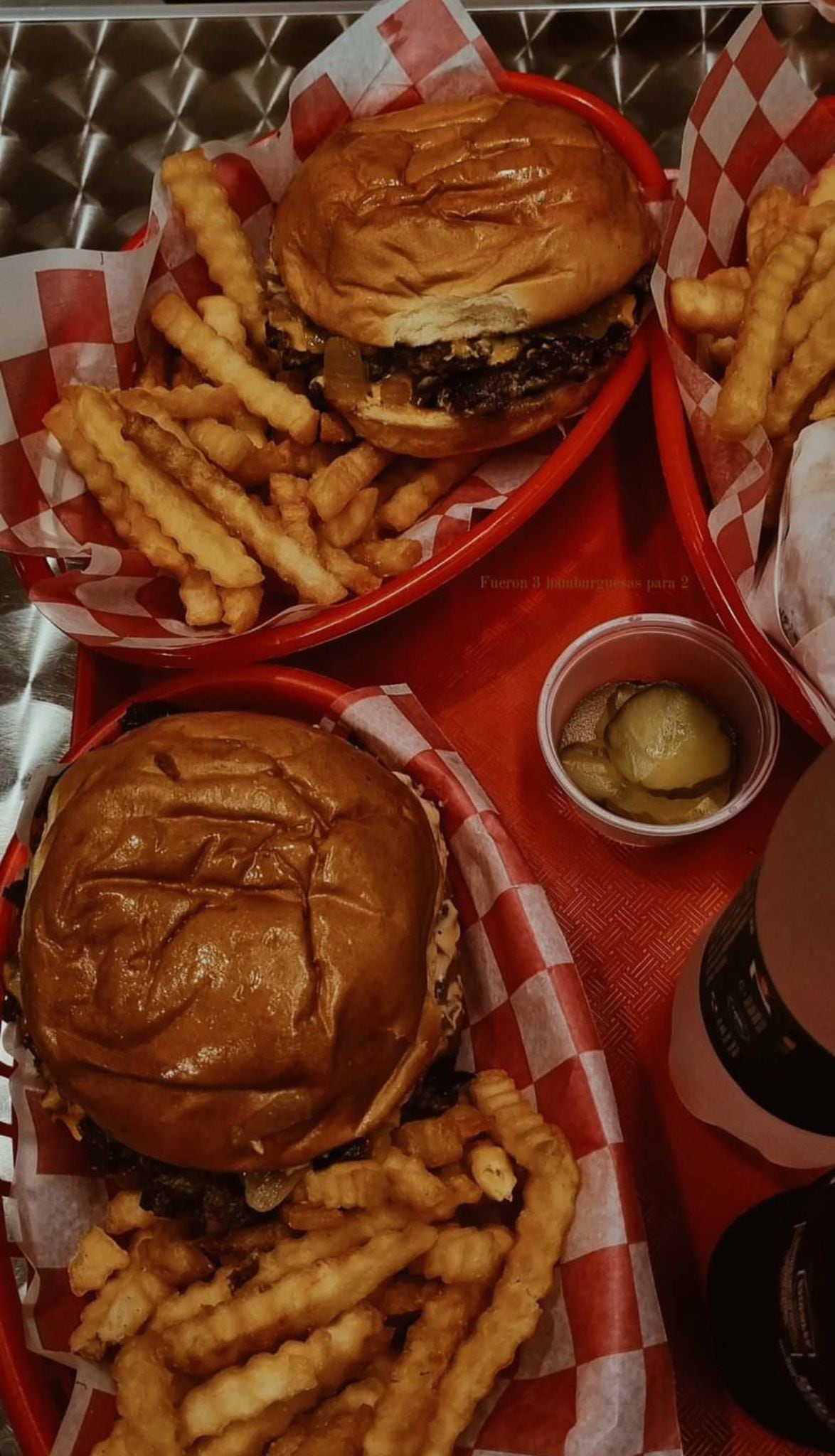 Frich 'n fries, una esquina estadounidense en Nueva Córdoba.