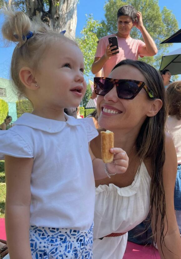 Pampita junto a Ana García Moritán.