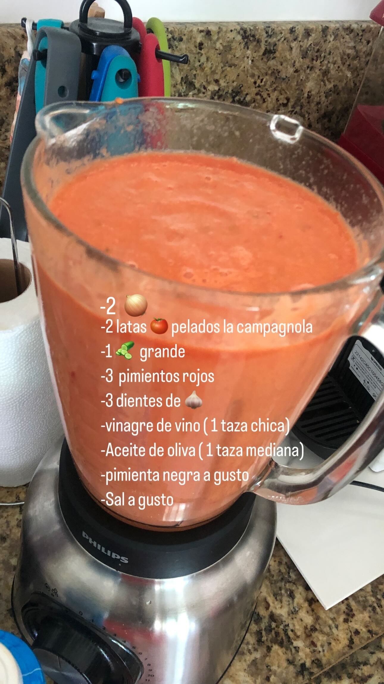 cómo hacer la sopa de gazpacho de Sofía Clerici