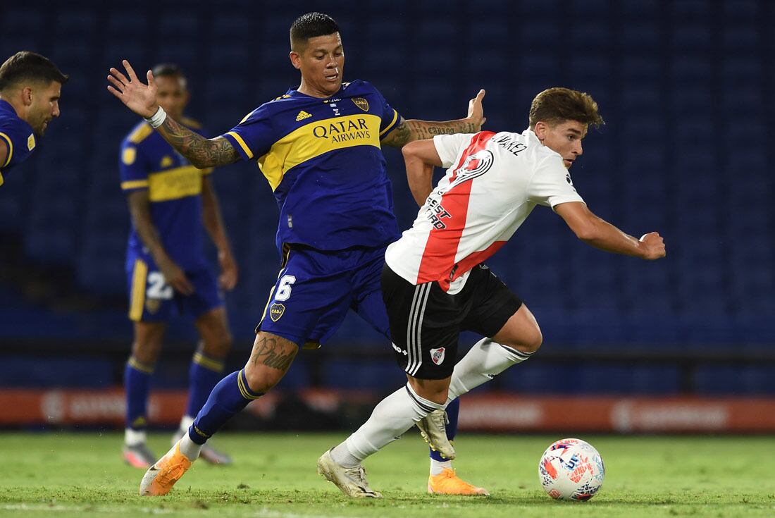 Marcos Rojo ganó por penales en su primer Superclásico en Boca. (AP)