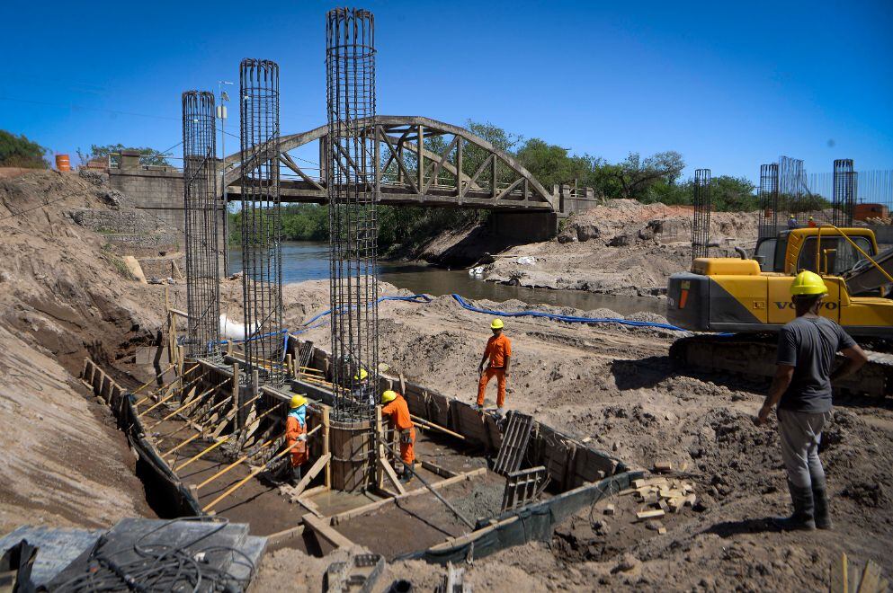 Puente La Para Toro Pujio