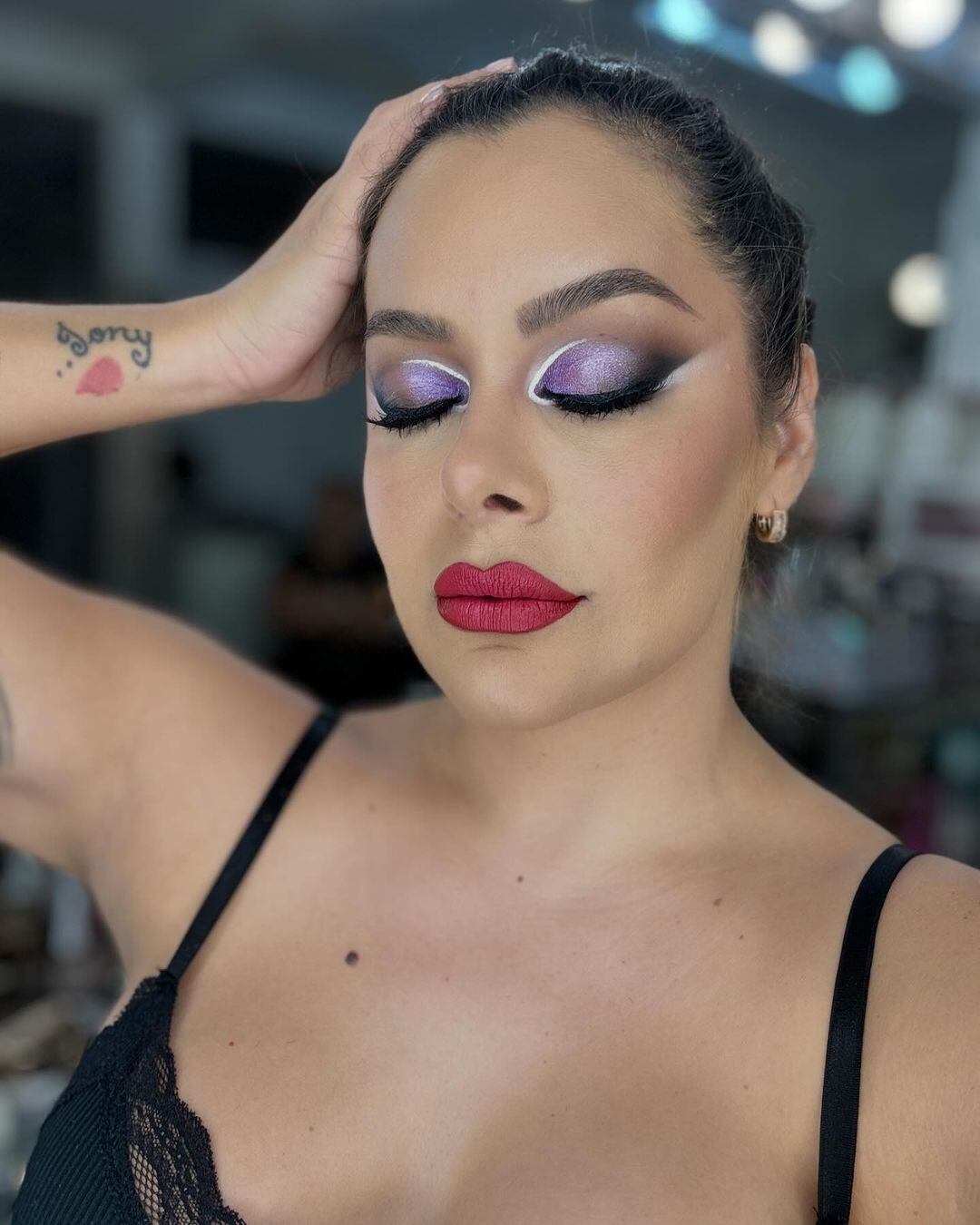 El impactante make up de Larissa Riquelme