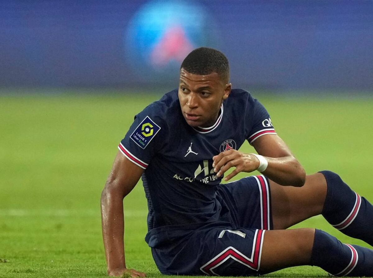 Kylian Mbappé, enojado con Neymar: “Nunca me la pasa”