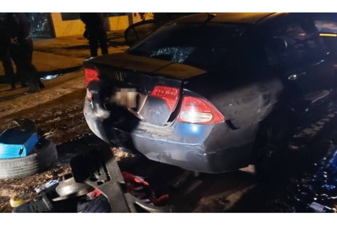 Sergio Rojas Cañete y Joel Rojas, delincuentes que escaparon de Piñero, estaban escondidos en el baúl de un auto.