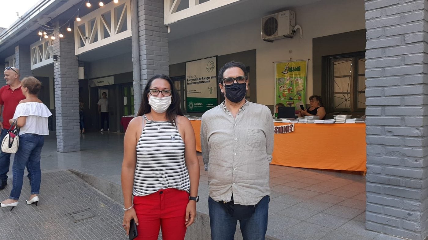 Belén Silva y Café Azar en la Feria del Libro 'Posadas en Palabras'.