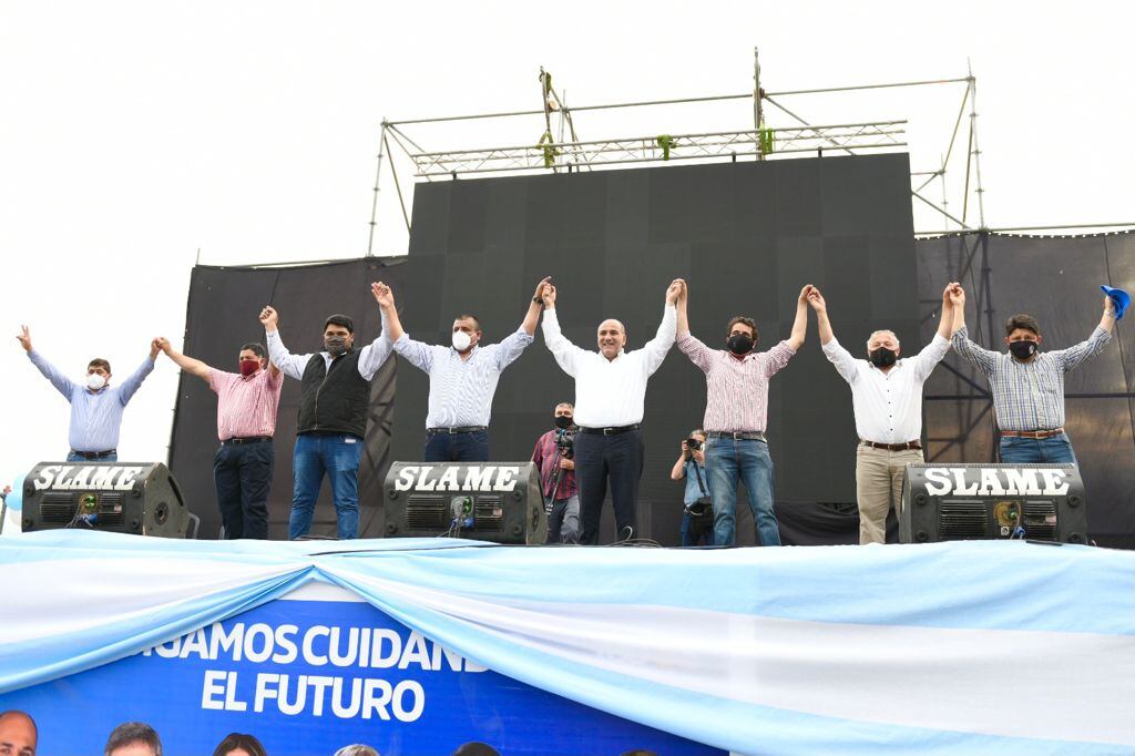 Manzur participó en un acto en los Valles.