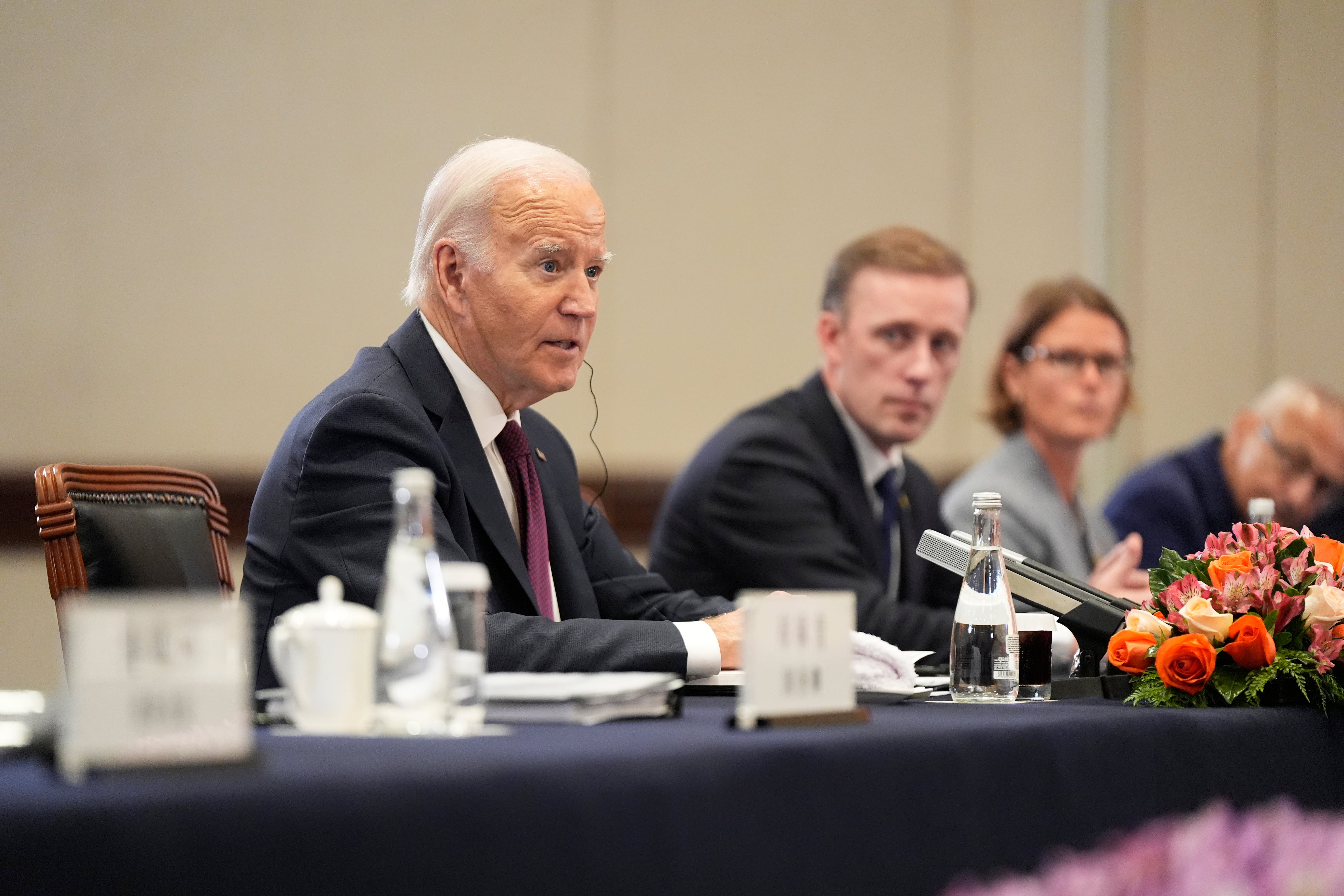 El presidente Joe Biden se reúne con el presidente chino Xi Jinping en Lima, Perú, el 16 de noviembre del 2024. (Foto AP/Manuel Balce Ceneta)