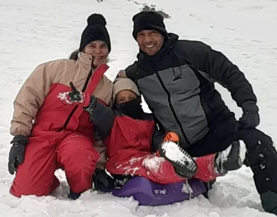 Elio Salazar, Banco Mendoza softbol, junto a su familia.