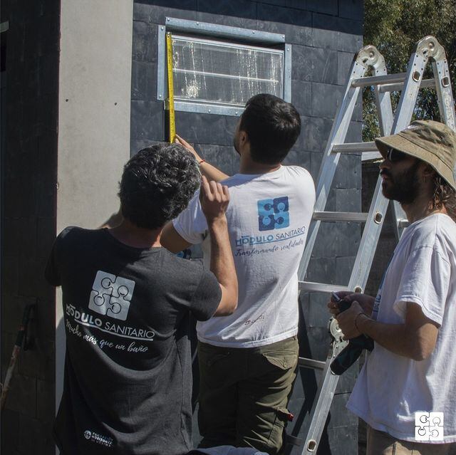 Jóvenes voluntarios participan de esta iniciativa.