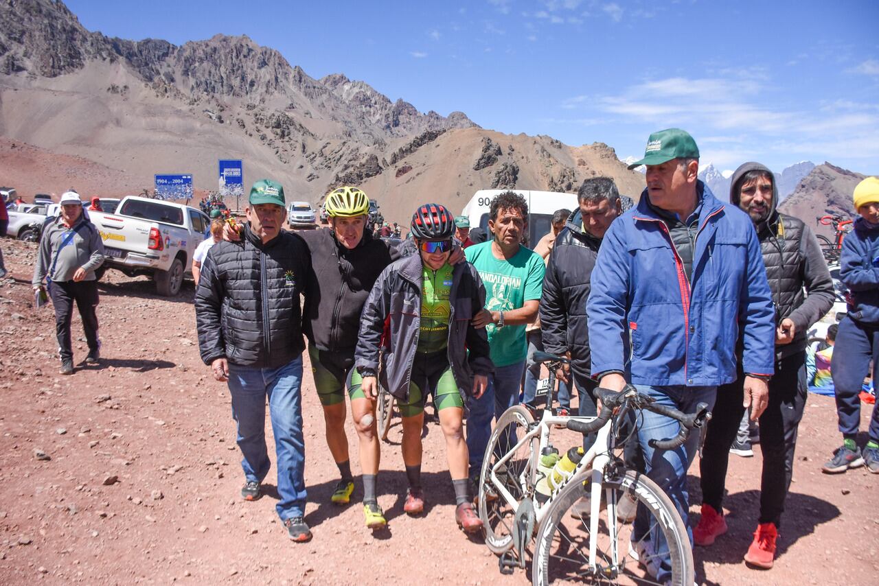 Vuelta de Mendoza 2023, septima etapa, el mendocino Mario Ovejero ganó la etapa reina en el Cristo Redentor.

Foto: Mariana Villa / Los Andes