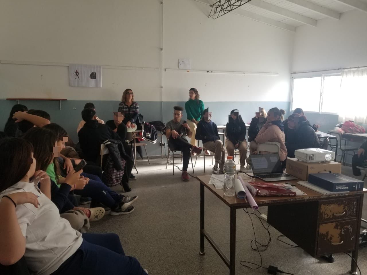 Taller sobre Prevención de la Violencia en los Vínculos con adolescentes del Instituto Secundario Claromecó