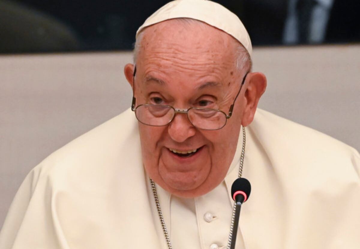 El Papa Francisco pasó otra “noche tranquila” y agradeció por los mensajes de apoyo: qué dice el nuevo parte médico