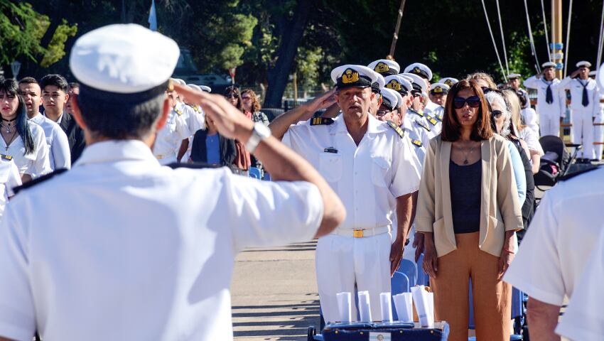 Puerto Belgrano: acto de ascenso a Suboficiales Mayores y despedida del personal que pasa a retiro