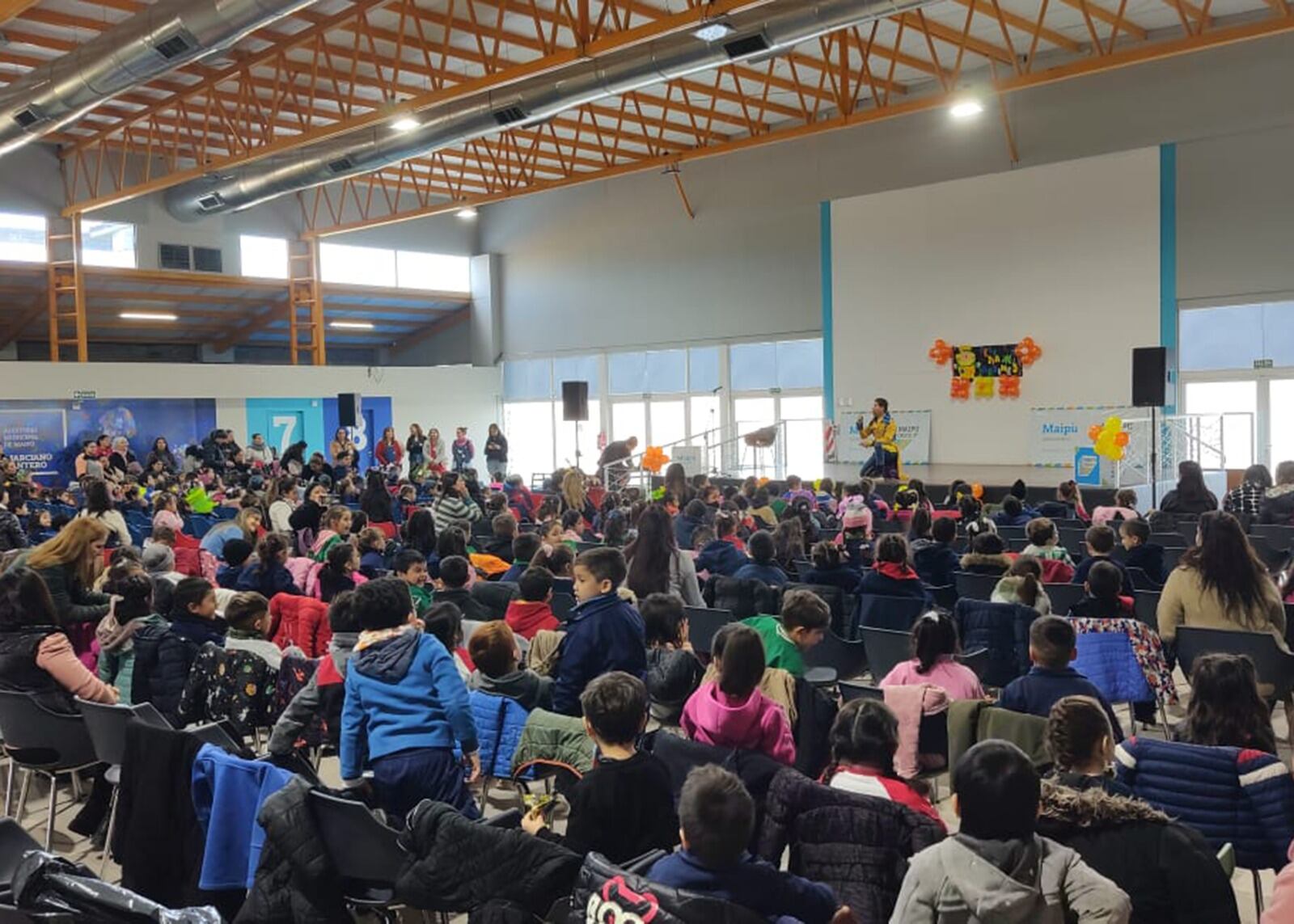 Teatro y actividades lúdicas para celebrar el Día de los Jardines de Infantes en Maipú.