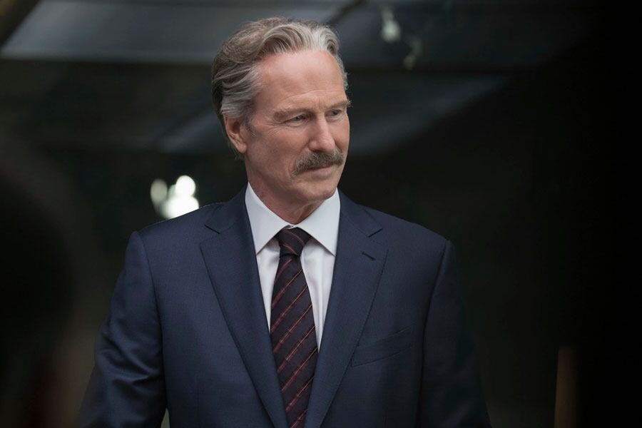 William Hurt como Thaddeus “Thunderbolt” Ross.